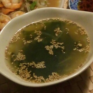 わかめと玉ねぎのスープ